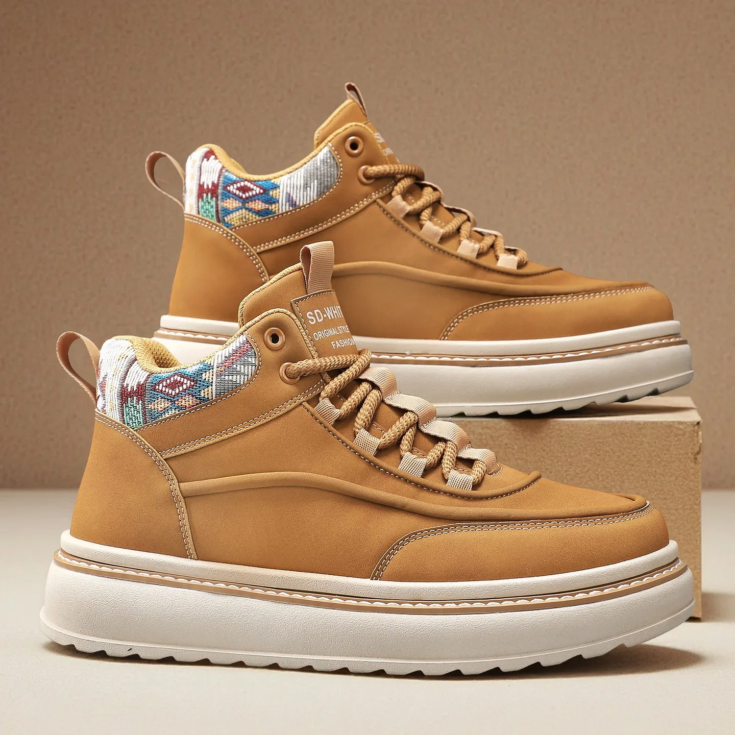 

2025 New Men's High-Top British-Style Leather Fashion Work Boots - Autumn & Winter Non-Slip Wear-Resistant Outdoor Boots