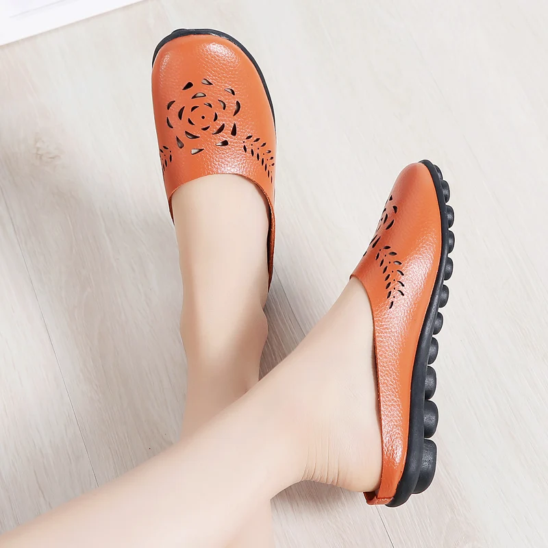 Spring Summer Women\'s Mules Openwork Flowers Modern Slippers Non-slip Soft Casual Slippers Luxury Leather Slip On Flat Shoes