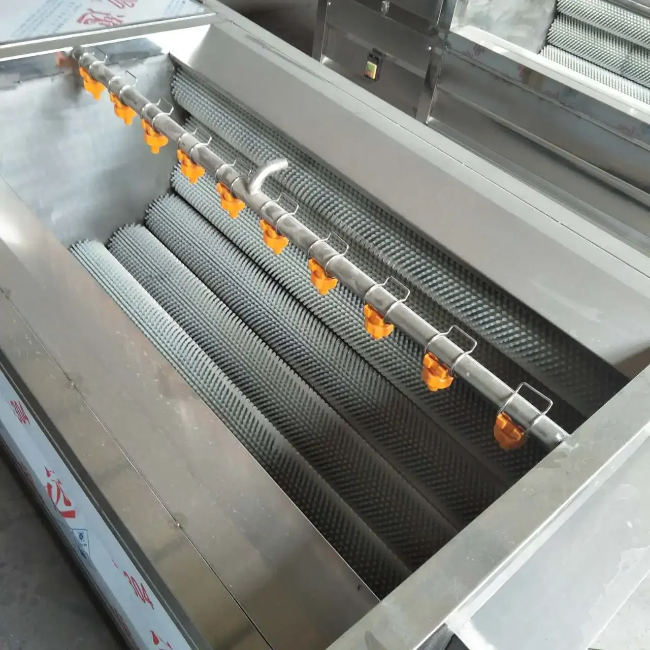 Commercial Vegetable Small Ginger Sweet Small Potato Brush Wash Carrot Potato Washing Machine