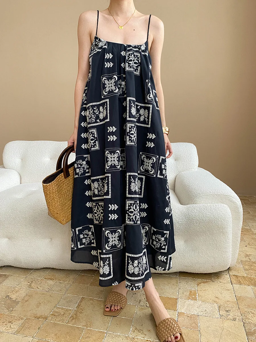 

2025 Holiday Summer Women's Dress Casual Retro Ethnic Style Embroidered Decoration Suspender Dress Loose Casual Beach Vestidos