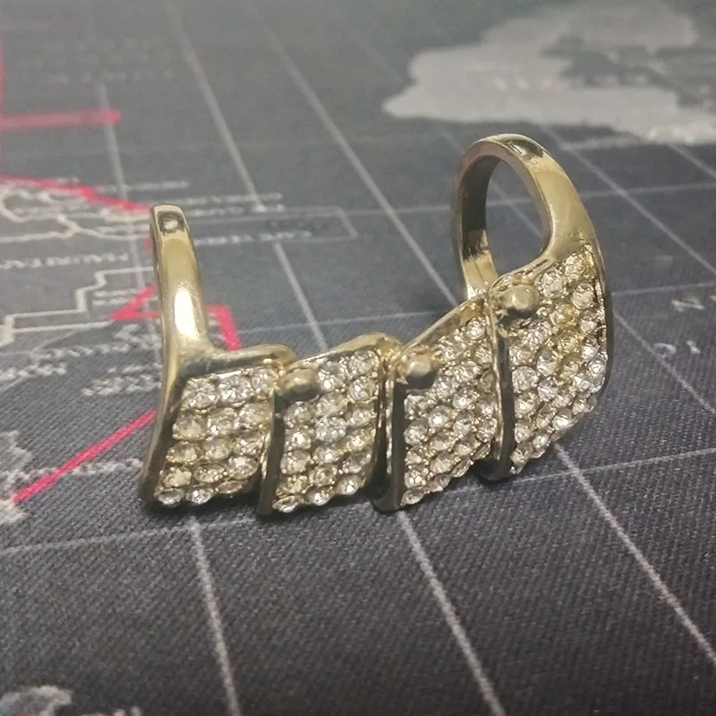Luxury Alloy Rhinstone 4-segment Armor Finger Ring for Men Women Evening Party Delicate Wedding Anniversary Gift