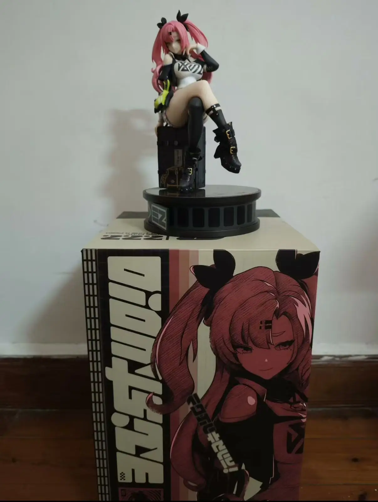 

APEX-TOYS Zenless Zone Zero Camp Series Cunning Rabbit House Nicole Demara 1/7 Scale PVC Anime Figure