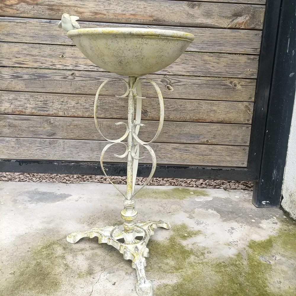 Elegant Cast Iron Bird Bath & Feeder - European Vintage Garden Pedestal Stand with Ornate Scrollwork (66cm)