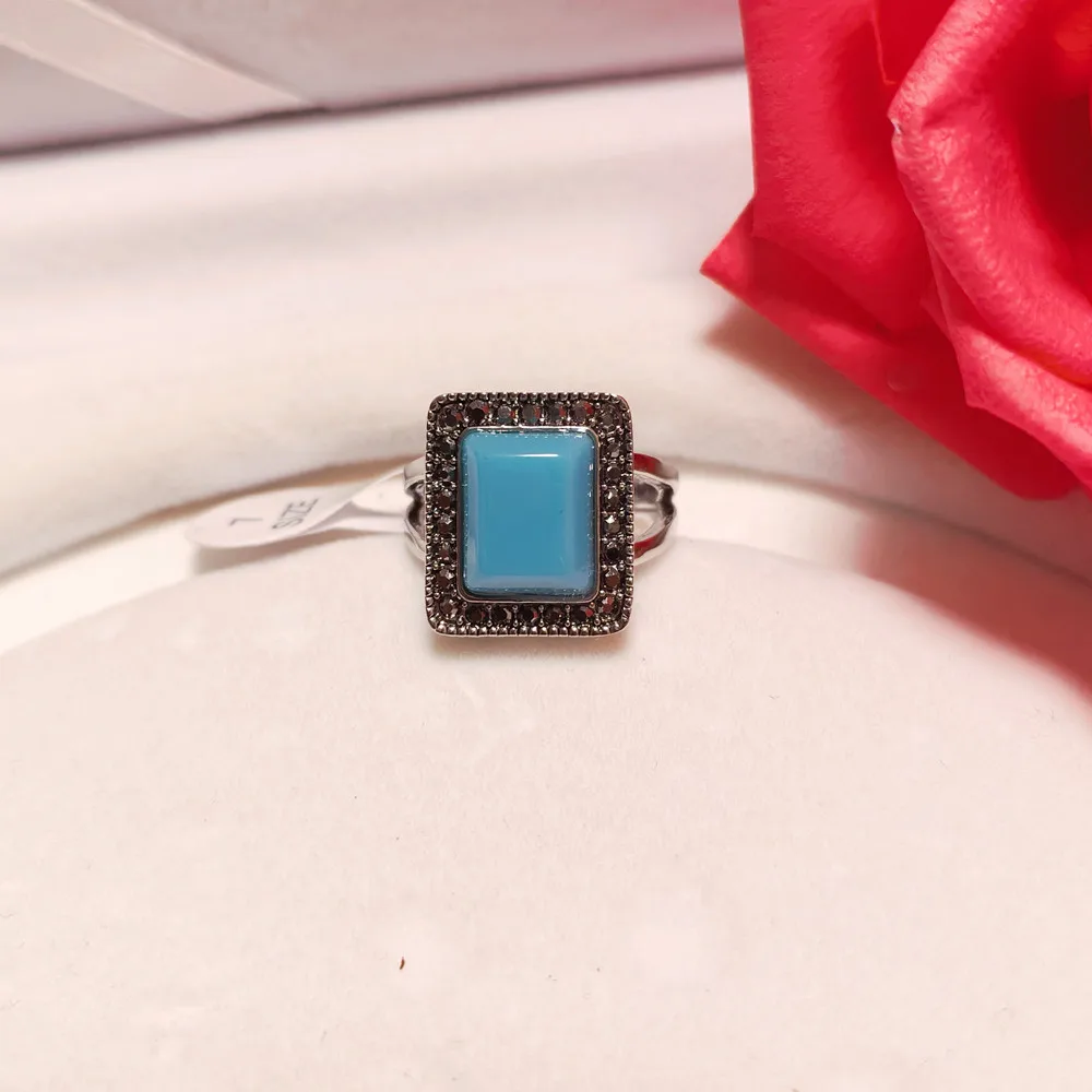 Ajojewel Fashionable Simple Black Ring With Square Blue Stone Ladies Jewelry Finger Accessories
