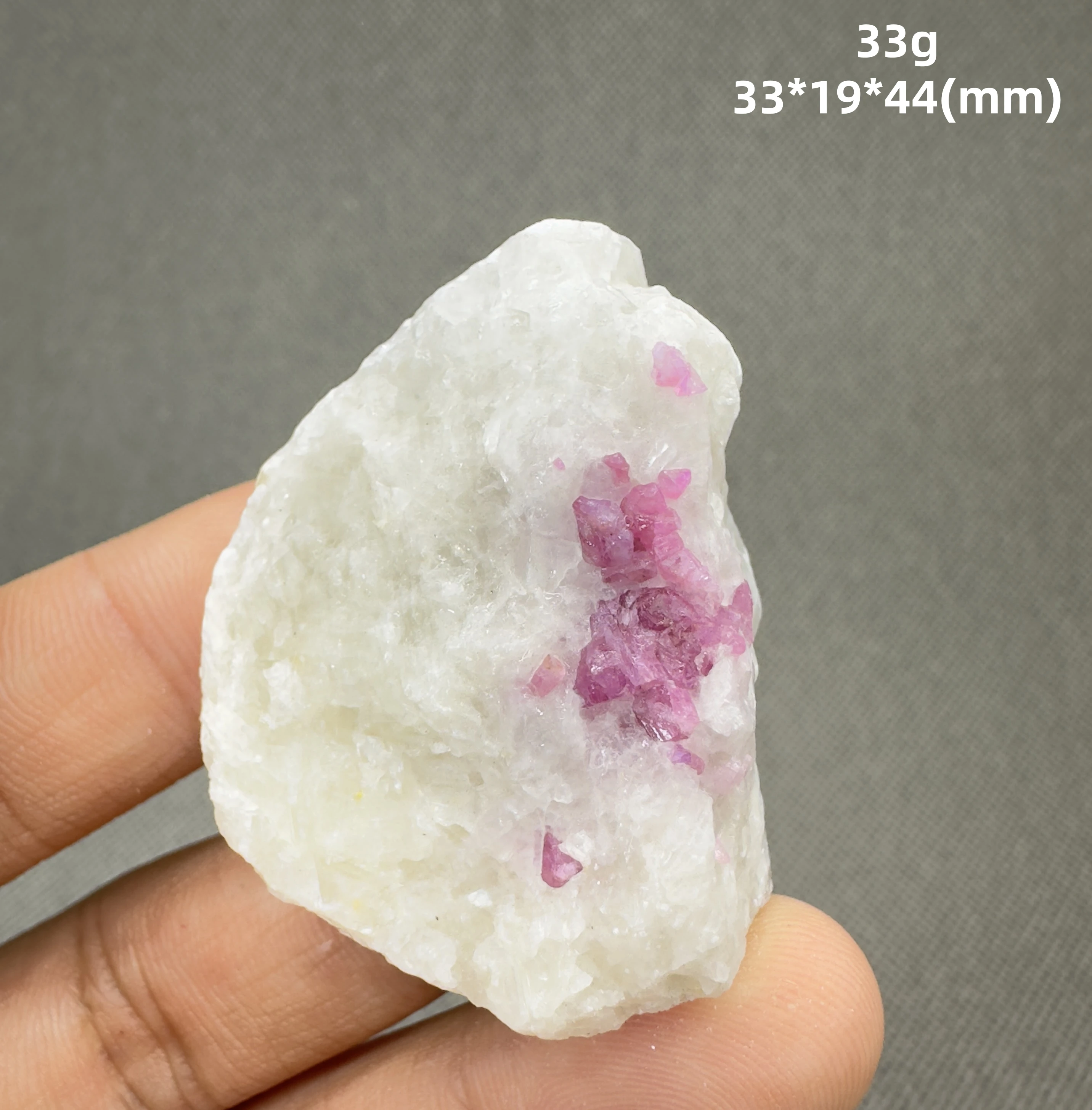 Natural Vietnam ruby rough mineral specimen healing quartz (crystals and stones Quartz crystal stones )