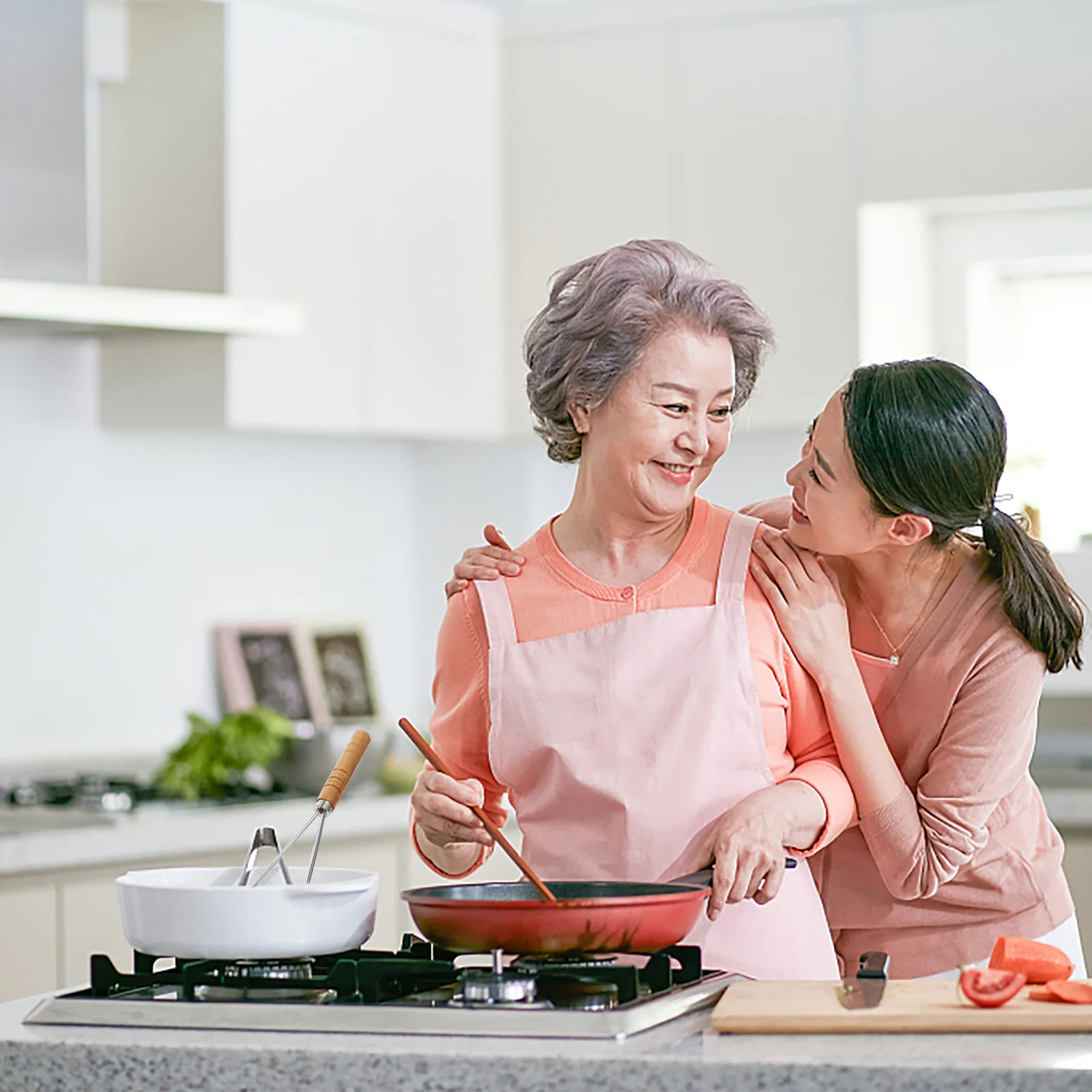 

2 pcs Potato Presser Wooden Handle Handheld Vegetable Masher For Mashing Potatoes Pumpkins Fruits Kitchen Tool Household Food