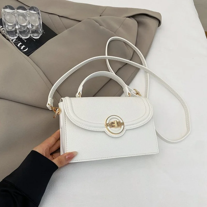 

Vintage Classic Paris Fashion Handbag Designer For Women Luxury Tote With Simple Casual Look