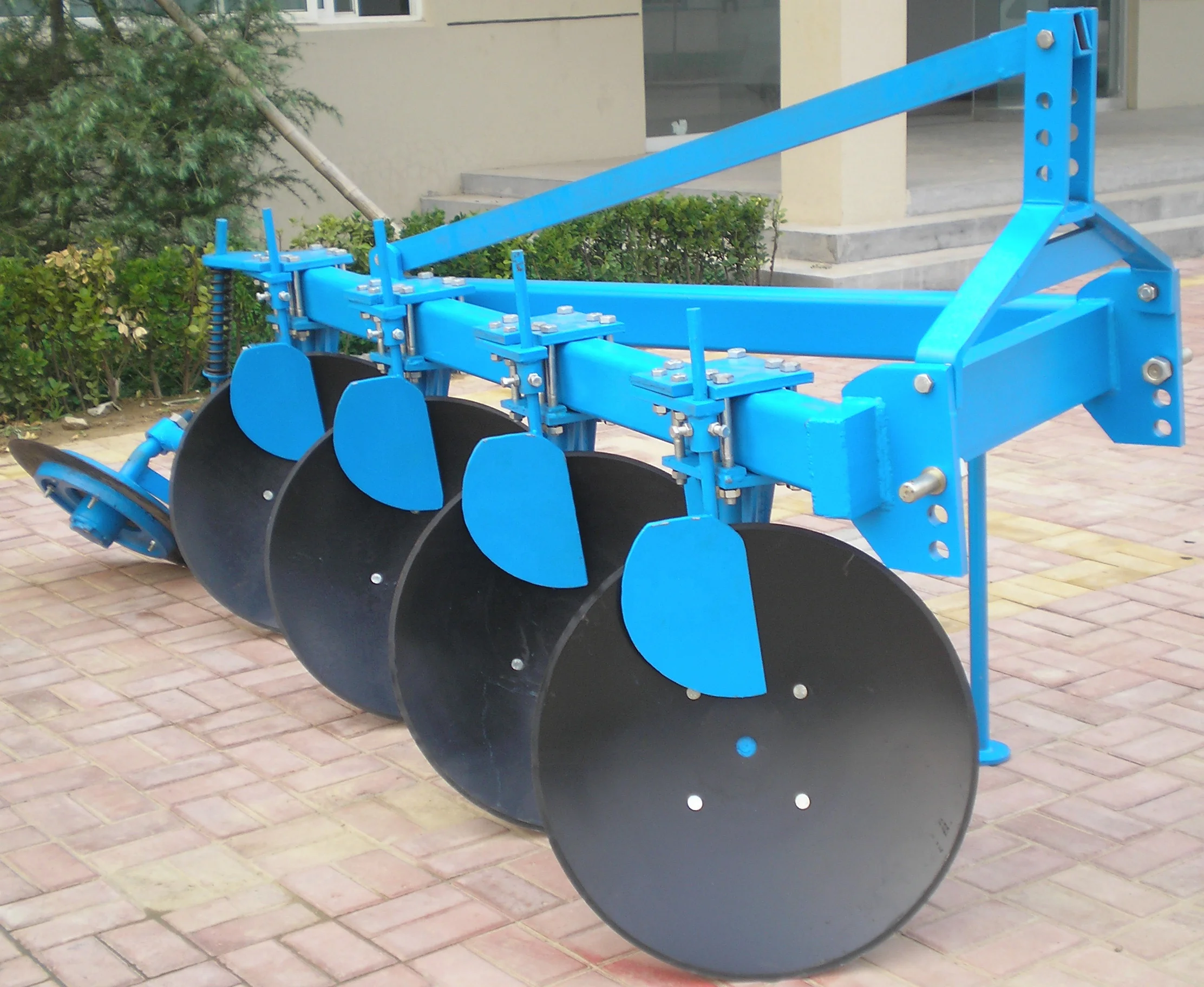 

Light Duty Disc Plow Tractor Mounted 20hp Diesel Electric Power Furrow Plough Cultivator Garden New Used Gear Bearing Motor