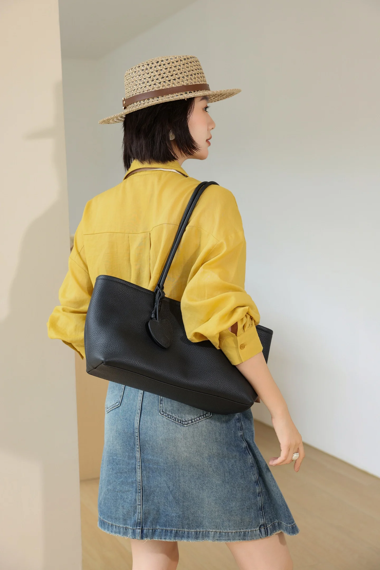 Women's Genuine Leather Large Capacity Shoulder Tote Bags High Quality Luxury Designer Cowhide Daily Commuter Bag Female Handbag