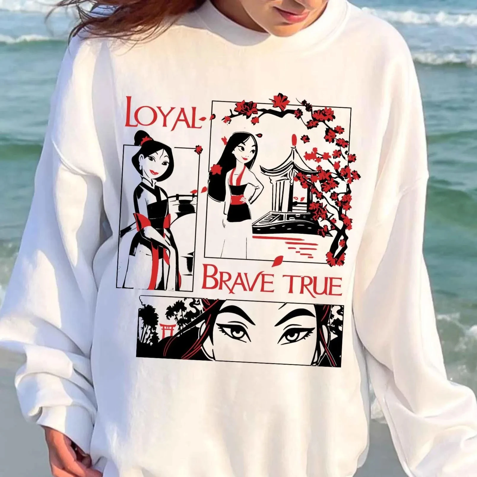 レトロなディズニー ムーラン 忠実で勇敢で誠実なフラワー ムーラン ウォリアー パターン パーカー、ディズニーランドへの家族旅行のためのアジアのプリンセス