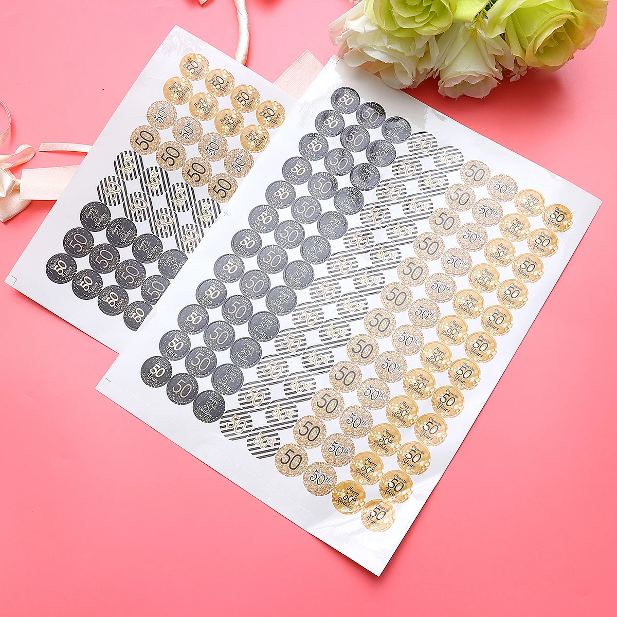 

2 листа наклеек с цифрами для украшения дня рождения, тематические наклейки на 50-летие, украшение для торта, центральное украшение стола, юбилей, свадьба