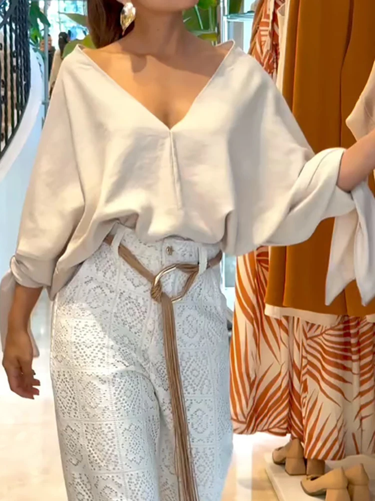 Nouveau printemps automne lâche col en V chemisiers chics, femmes décontracté manches chauve-souris hauts simples, 2025 solide à lacets Patchwork dames chemises