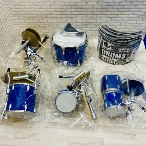 Genuine Bulk Cargo Bandai Pearl Drums Miniature Drum Set Band Jazz Drum Ornaments Mini Instrument Jazz Drum 3 Drum Sets