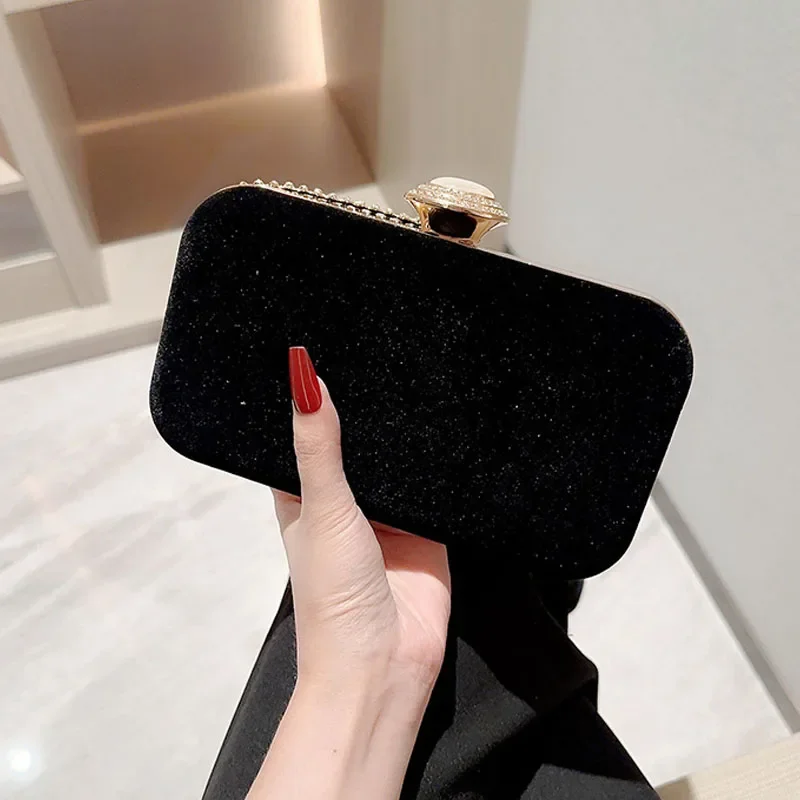 Black Red Velvet Small Clutches For Women Retro Fashion Fine Crystal Diamond Evening Bags Chain Shulder Bag Ladies Party Purses