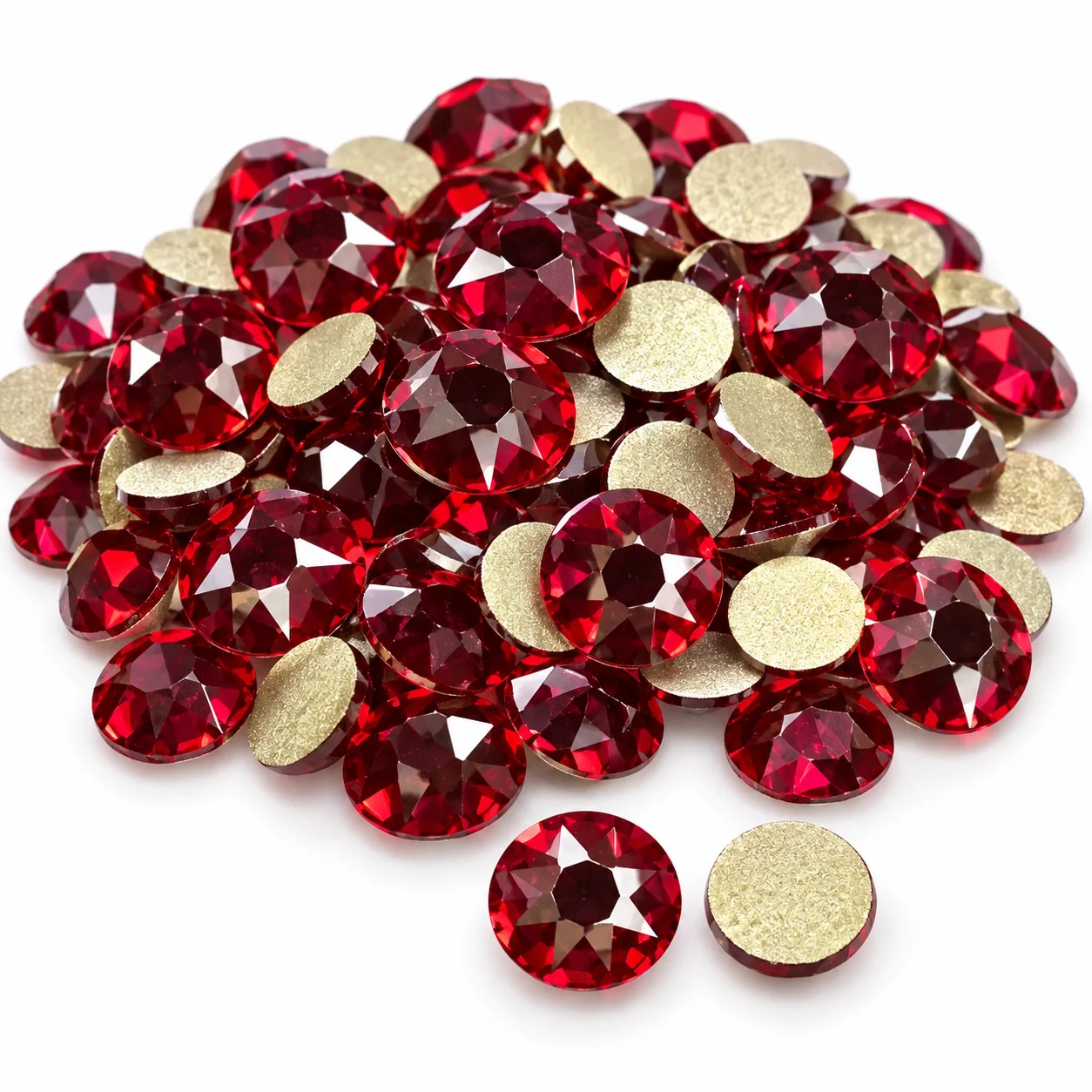 Siam Red strasssteentjes zonder warmtegevoelige laag, 16 facetten, platte achterkant, voor kleding, kostuums, accessoires en doe-het-zelfprojecten.