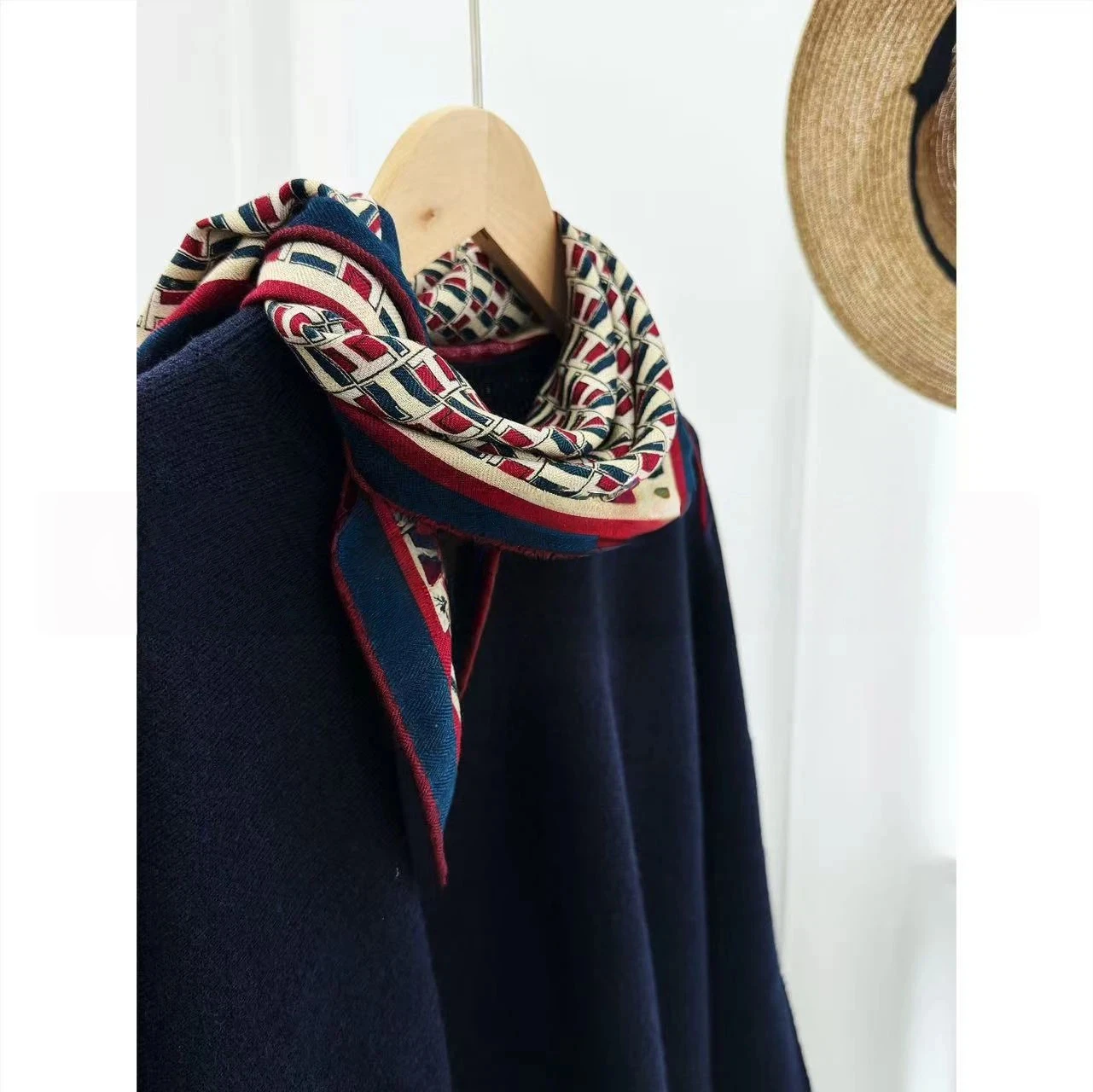 70% Wool 30% Silk Scarf Classic Retro Geometric Checkered Square Scarf for Women Vintage Plaid Bandana Neck Scarf for Business