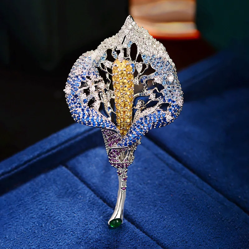 OKILY Luxury New Calla Lily Brooch High-end Exquisite Flower Brooches Temperament Suit Coat Accessories Pins for Wowen Ornament