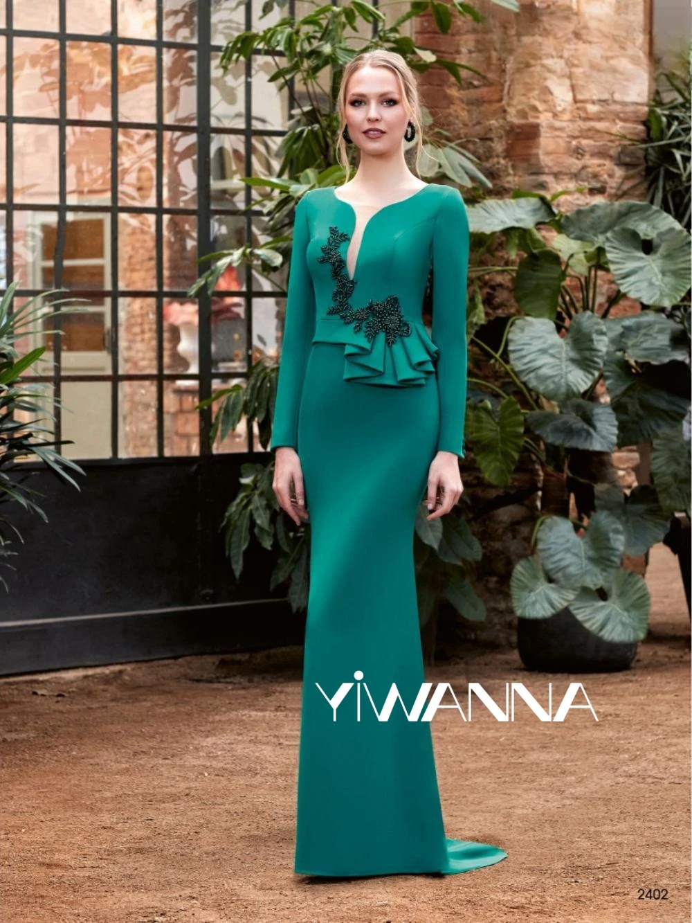 Graceful Beaded Long Sleeve Mother Of The Bride Dress For Wedding Green Sheath Prom Dress New Customized V-neck Evening Gown