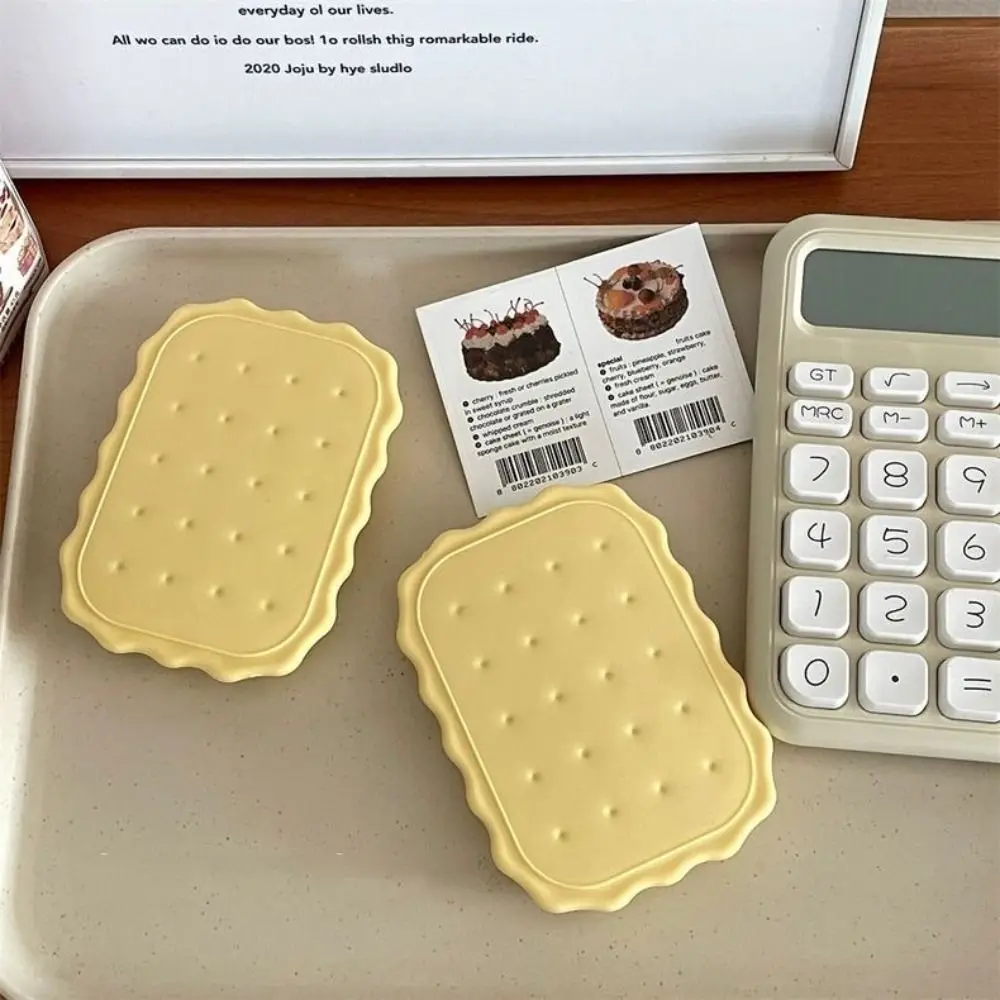 Mini Biscuit Hand-Held Mirror Portable Cheese Biscuit Design Biscuit Make-Up Mirror Cute Folding Biscuit Pocket Mirror Travel