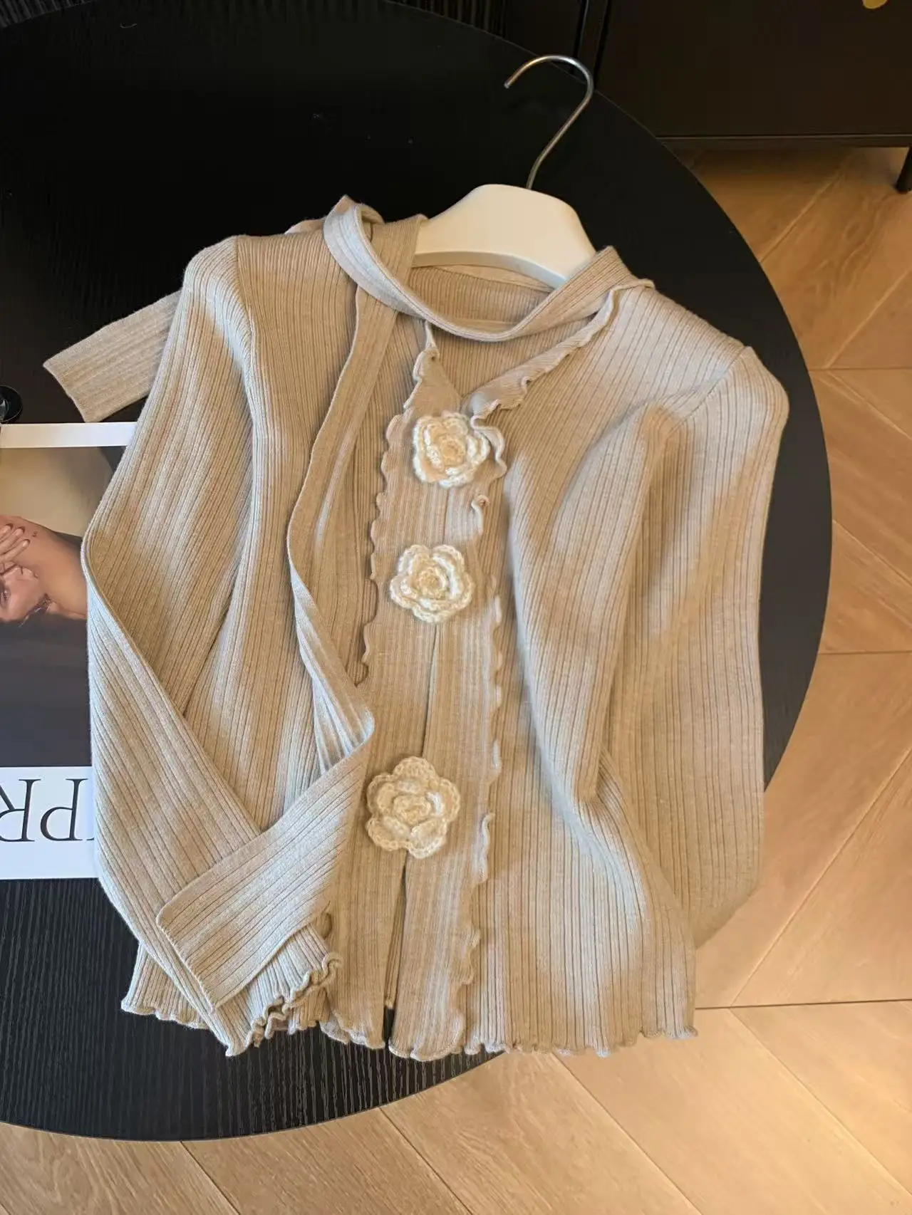 

Women's Wheat V-neck Long sleeved Knitted Shirt Tie Y2K French Elegant Aesthetics 2000S Fashion Retro Knitted Shirt Clothing New
