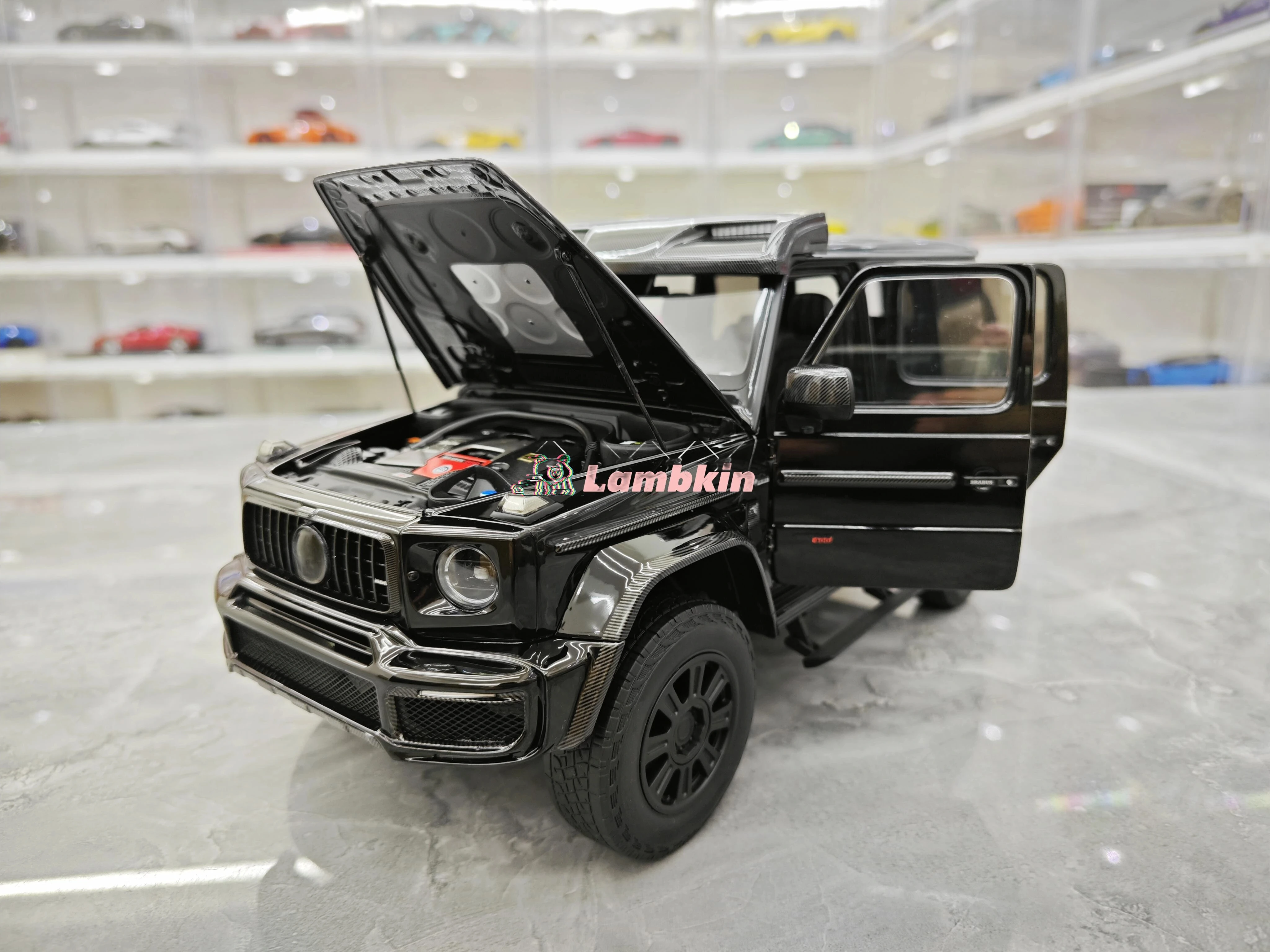 تقريبا حقيقي 1/18 2023 benz-G63 brabuz800 4X4 محاكاة سبيكة معدنية نموذج سيارة محدودة تحصيل هدية زخرفة مصغرة