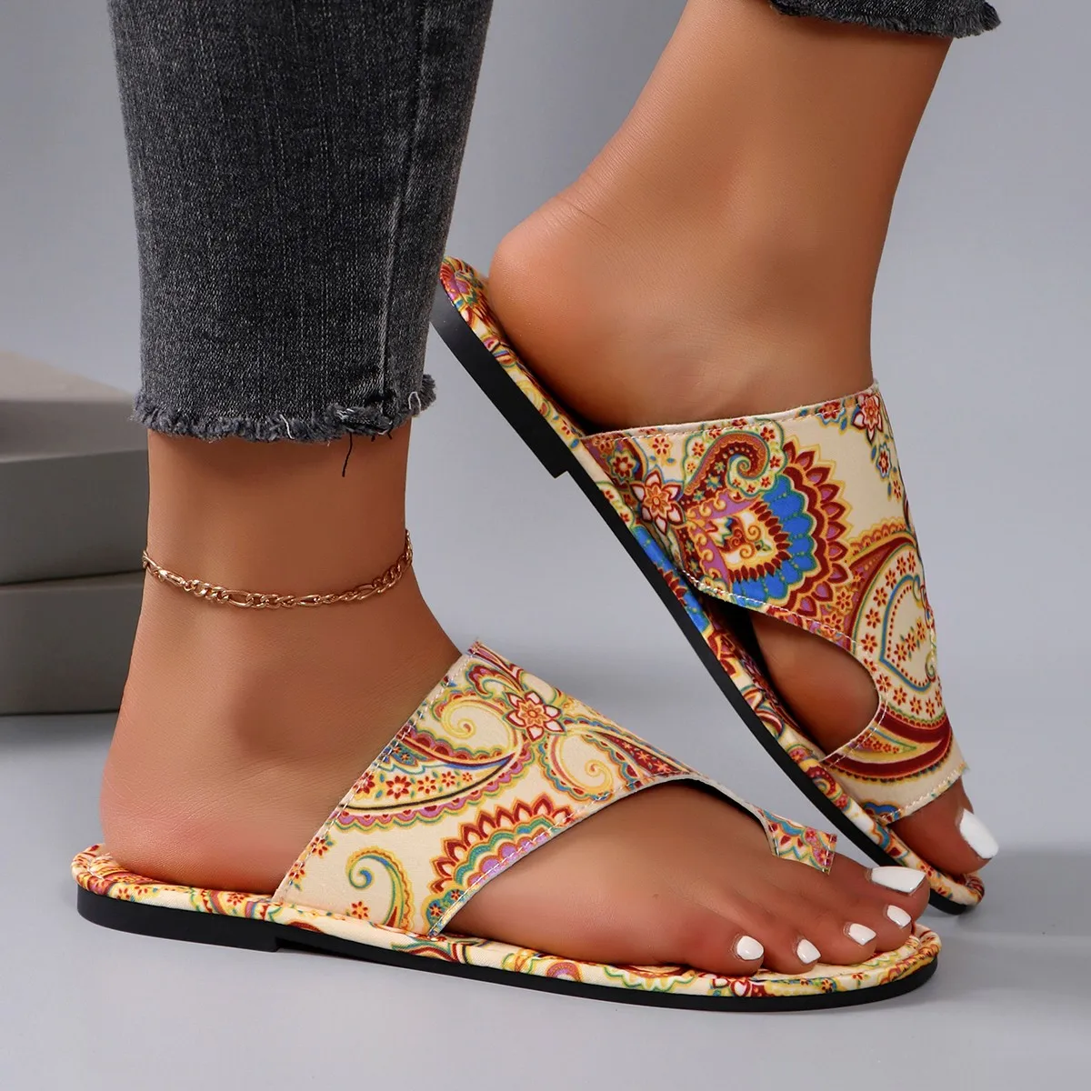 Chanclas de verano para mujer, Sandalias planas sexys, zapatos de playa al aire libre, zapatillas de diseñador estampadas, nuevas