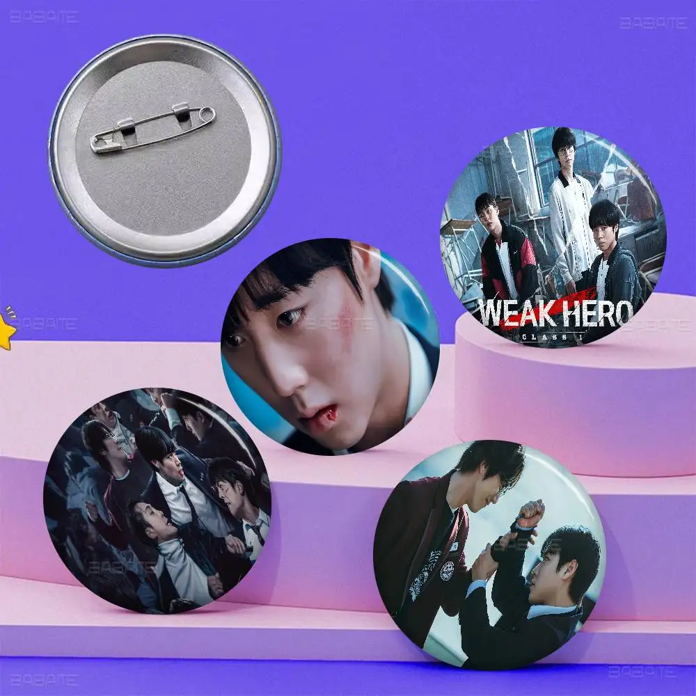 TV Series Weak Hero Class Soft Button Pin Round Metal Badge Lapel Pin Parts Gift Friends Kid Jewelry