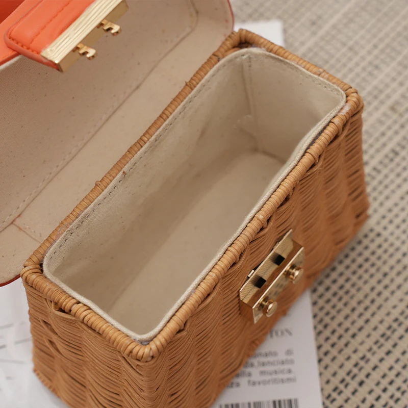 2024 Trend Women\'s Straw Square Bags Handmade Woven Tote PU Leather Top Handle Rattan Purses Boxes Lady Summer Beach Basket Bags