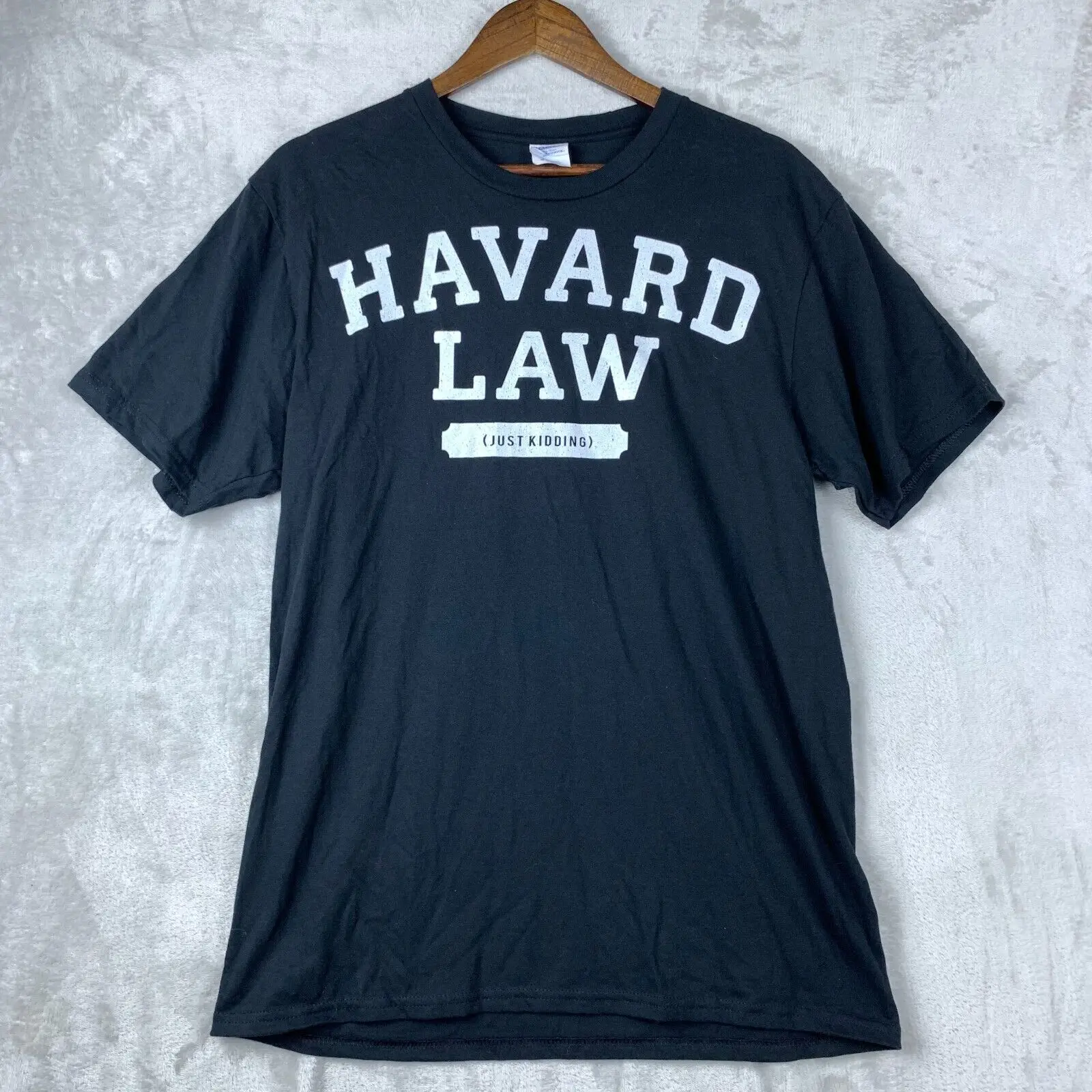 Harvard T Shirt Medium Black Havard Law Funny Joke Stupid