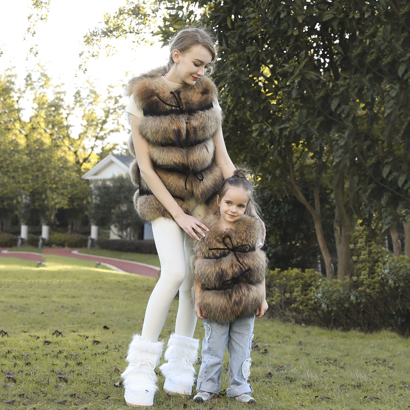 JANEFUR Real Fur Vest for Mother Daughter 2023 Luxury Warm Plus Size Women Girls Natural Raccoon Fur Sleeveless Coat