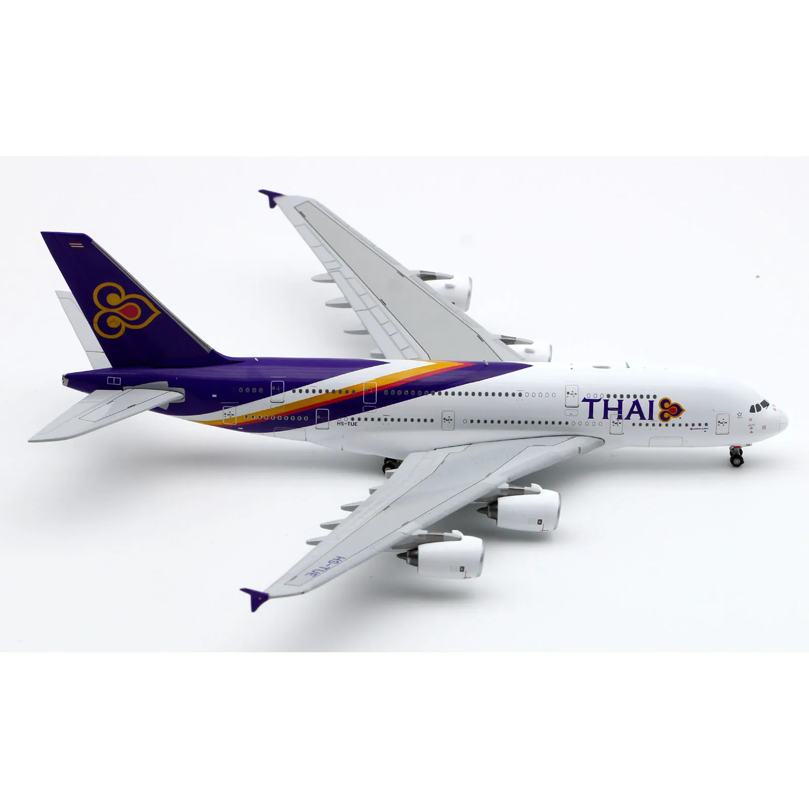 XX4897 Alloy Collectible Plane Gift JC Wings 1:400 Thai Airways \