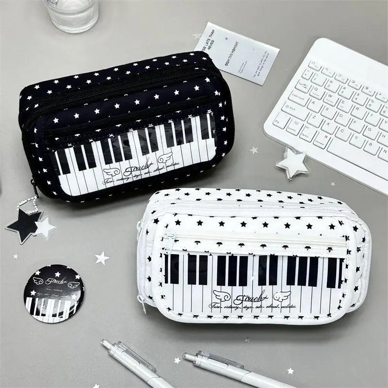 Stiftetui „Stars Piano Keys Ita“ mit großem Fassungsvermögen und transparentem Sichtfenster für Schüler, zur Aufbewahrung von Schulmaterial. – Detail 2