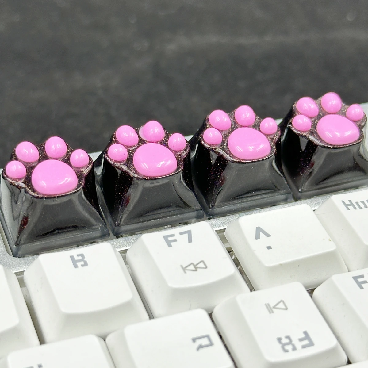 Pink Black Mechanical Keyboard Key Cap Cross Axis Cartoon ESC WASD Keycaps Cute Translucent Cat Paw Keycap Resin