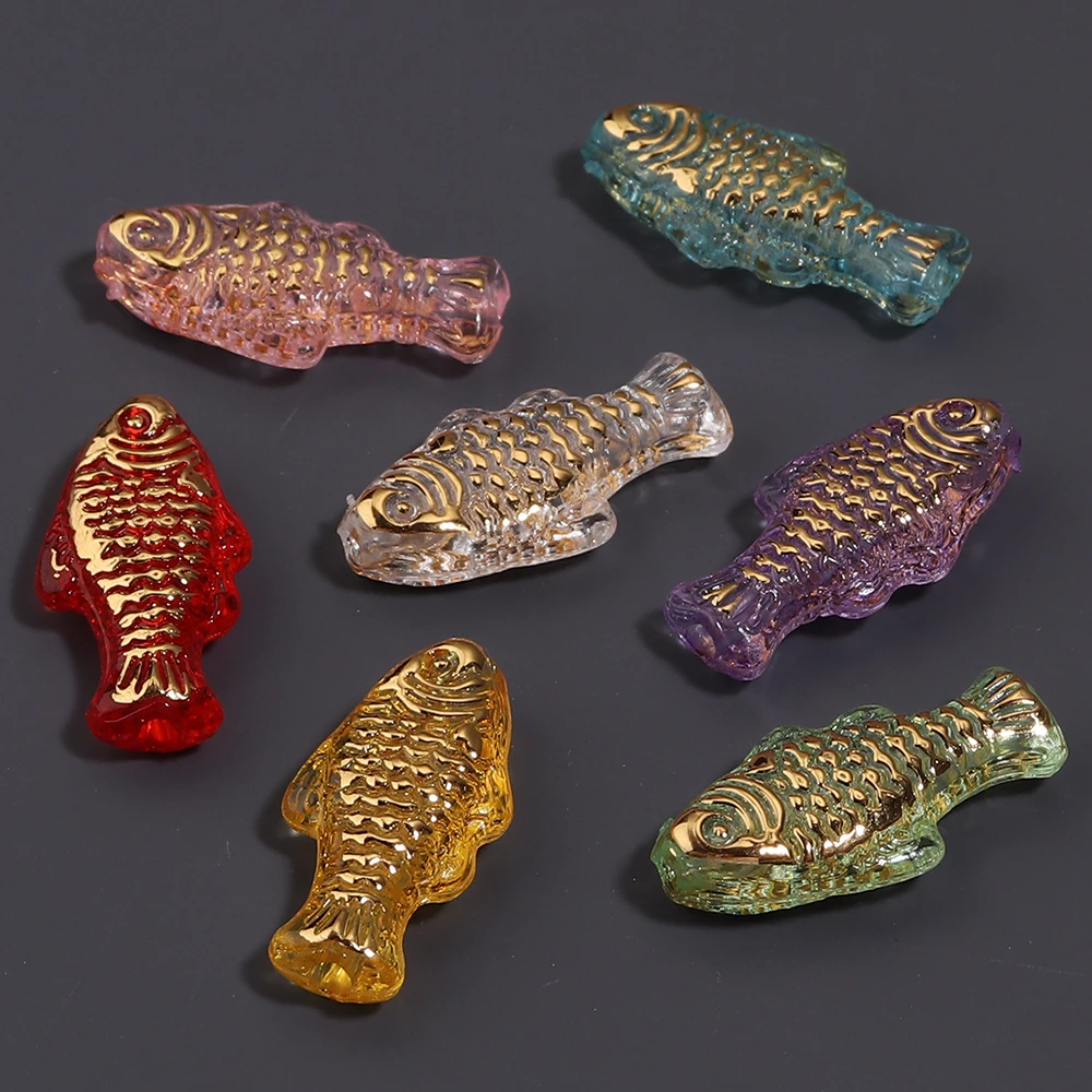 10 Stück goldfarbene kleine Fisch-Acrylperlen, bunte lose Abstandsperlen für die Schmuckherstellung, DIY-Armband, Halskette, Zubehör – Detail 4