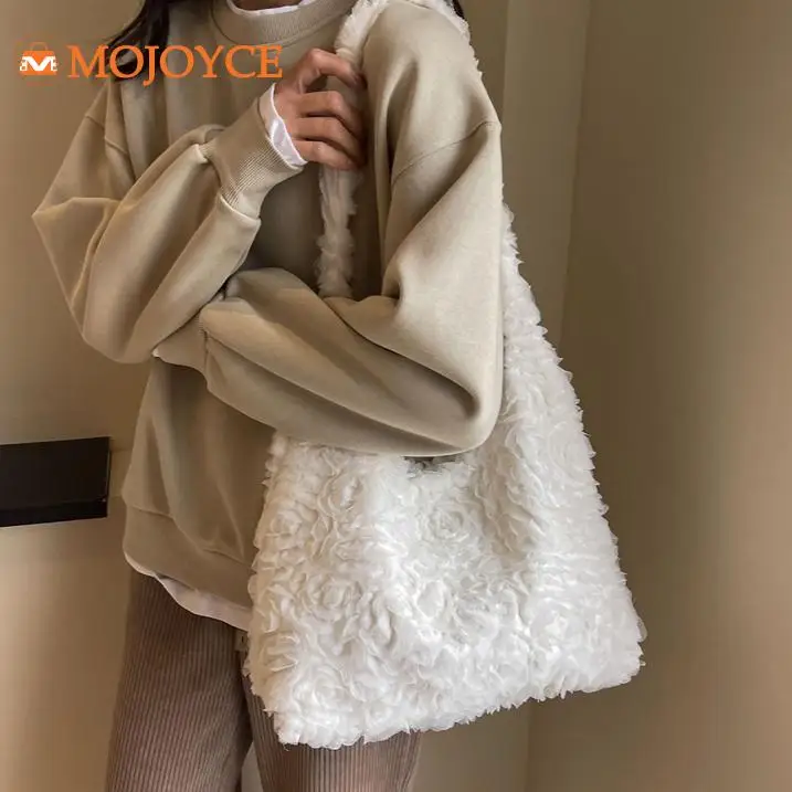 Fashion Flower Plush Armpit Bag 2023 Soft Furry Women Underarm Bag Luxury Brands Ladies Shoulder Bag Large Capacity Tote Handbag