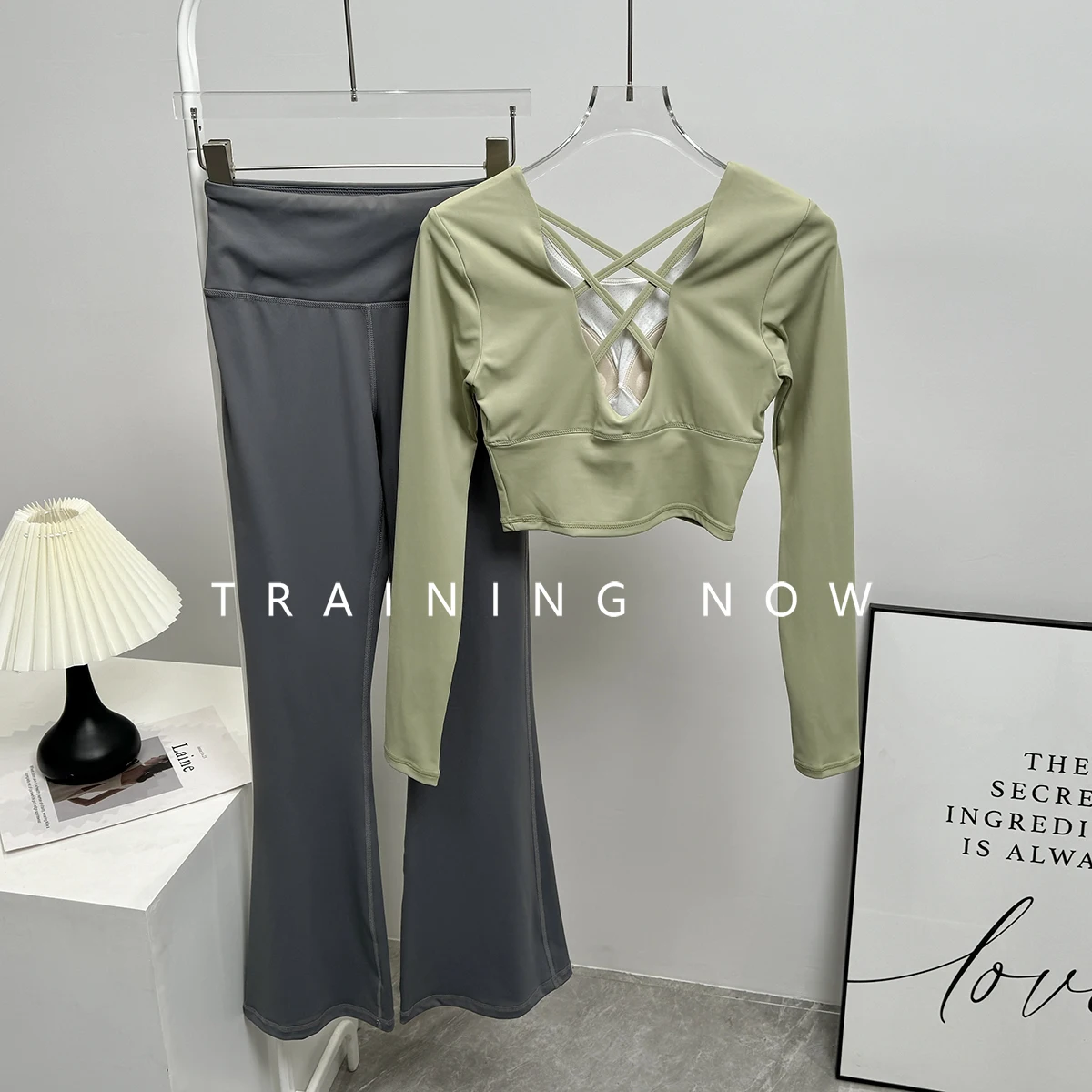 

Интернет-знаменитости, модный спортивный костюм, женский костюм для пилатеса и йоги с нагрудной подушечкой для фитнеса, с длинным рукавом, для бега, для быстрого тренировок