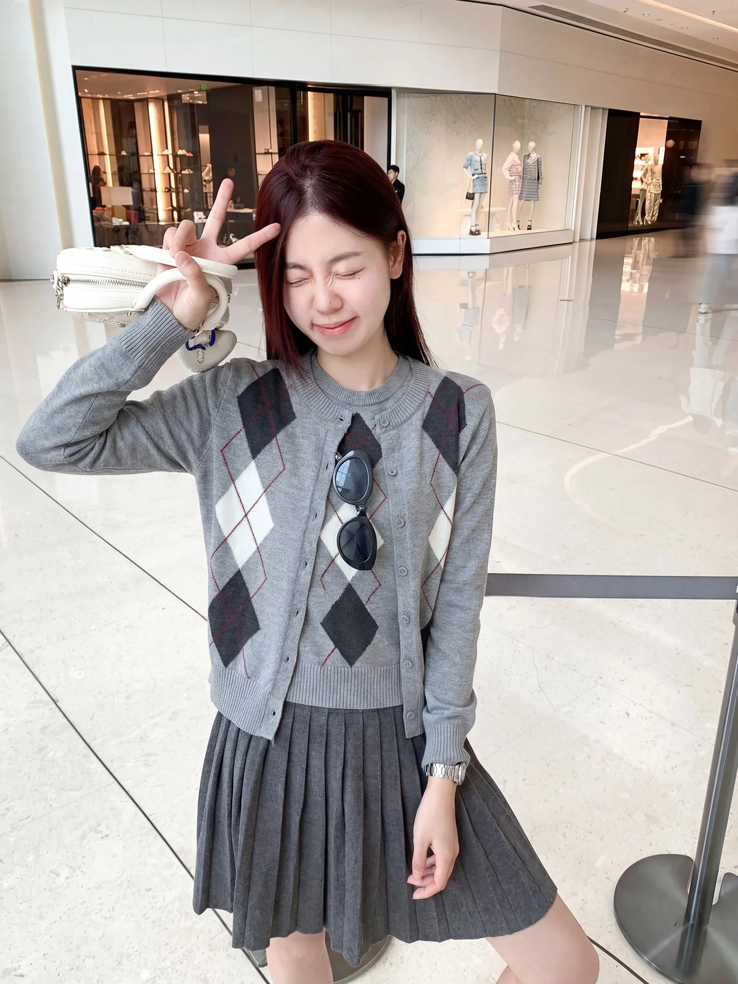 

Вязаный кардиган Zeng Xiao Salt для женщин с ромбовидным узором, корейский стиль, весенняя верхняя одежда, мягкий, с длинными рукавами, круглый вырез