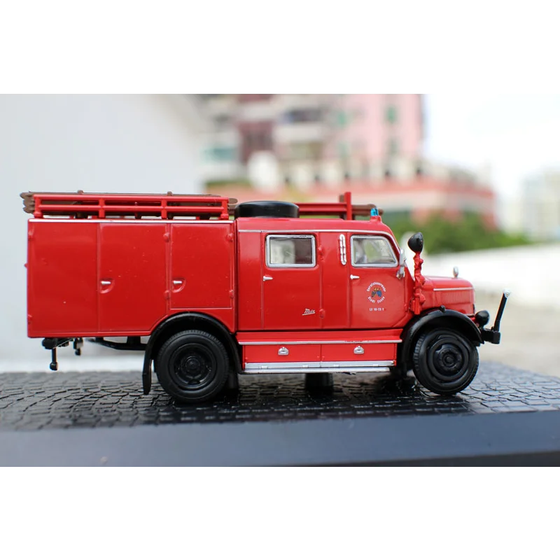 Diecast 1/72 escala motor de bombeiros lf 16 ts krupp widder escada antiga liga modelo de carro brinquedo colecionável presente lembrança exibição ornamento