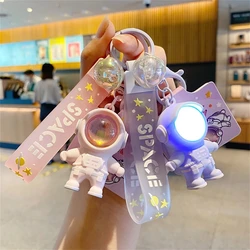 일몰 빛을 가진 멋진 우주 비행사 카와이 열쇠 고리 귀여운 열쇠 고리 펜던트 자동차 열쇠 고리
