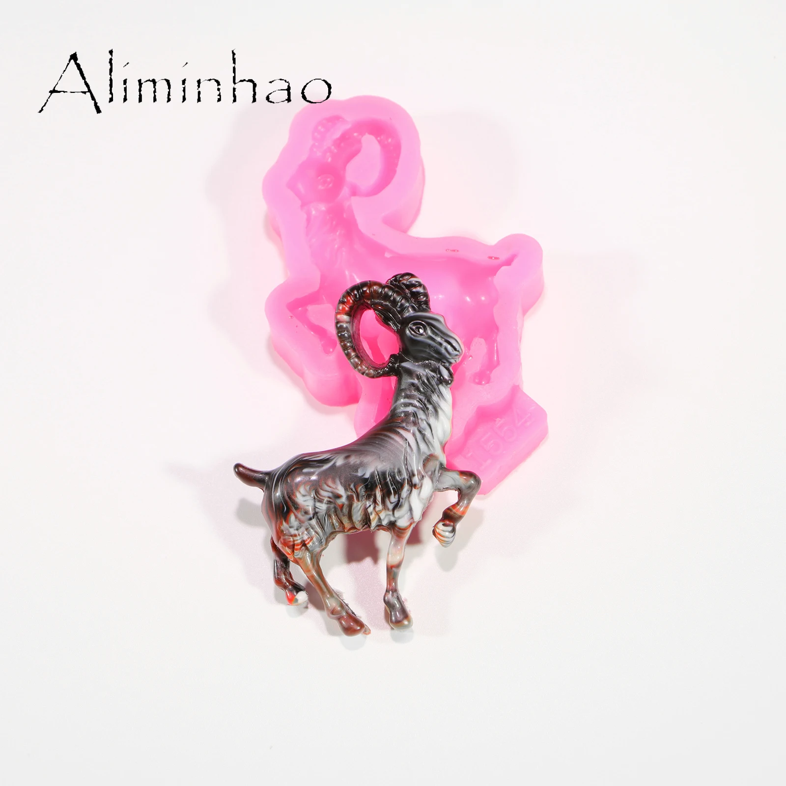 B0364 Animal Dogs/Bears/Cows/Horses Epoxy Resin Silicone Molds DIY Craft/ Keychains, Chocolate baking for Cake