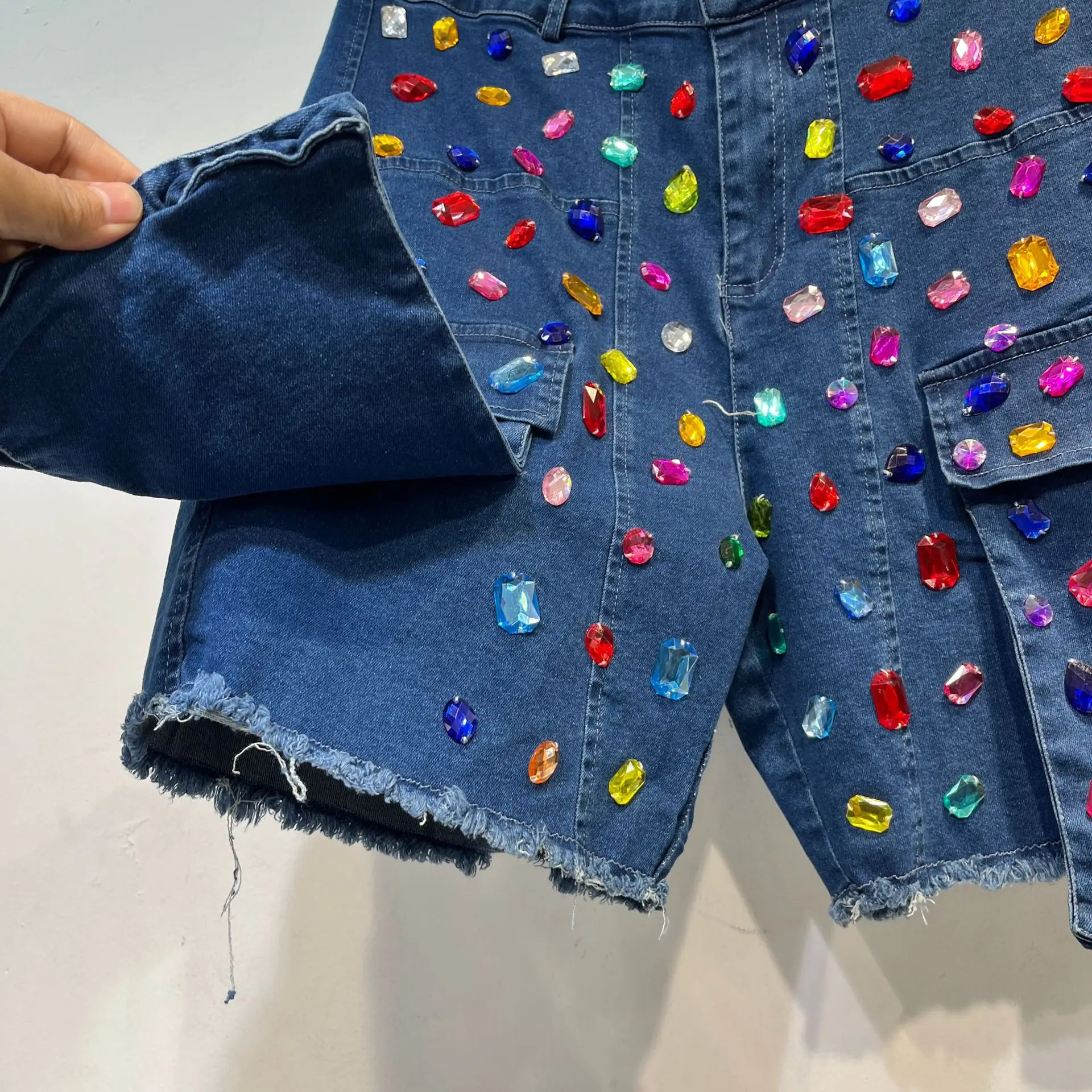 Design Sense Heavy Industry Color Diamond Denim Shorts Women's Summer New High Waist Loose Wide Leg Booty Shorts