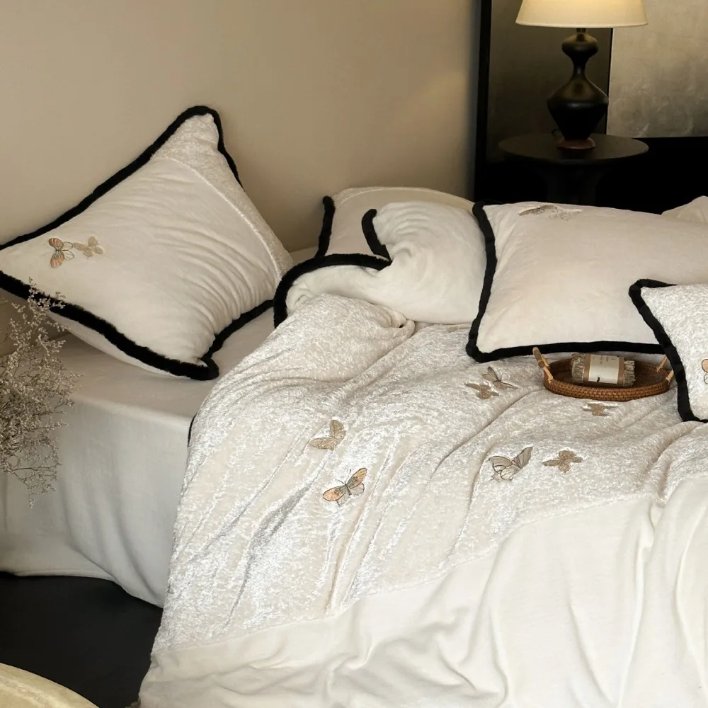 Thickened Milk Fleece Four-piece Set Anti-Static Butterfly Embroidery Quilt Cover Bed Sheet Pillowcase Warm Fleece Bedding set