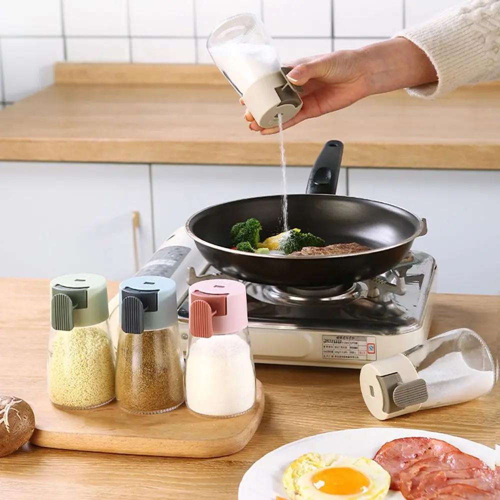 

4Pcs Press Type Measuring Seasoning Bottle Transparent 0.5g Quantitative Salt Glass Bottle Easy Clean Adjustable