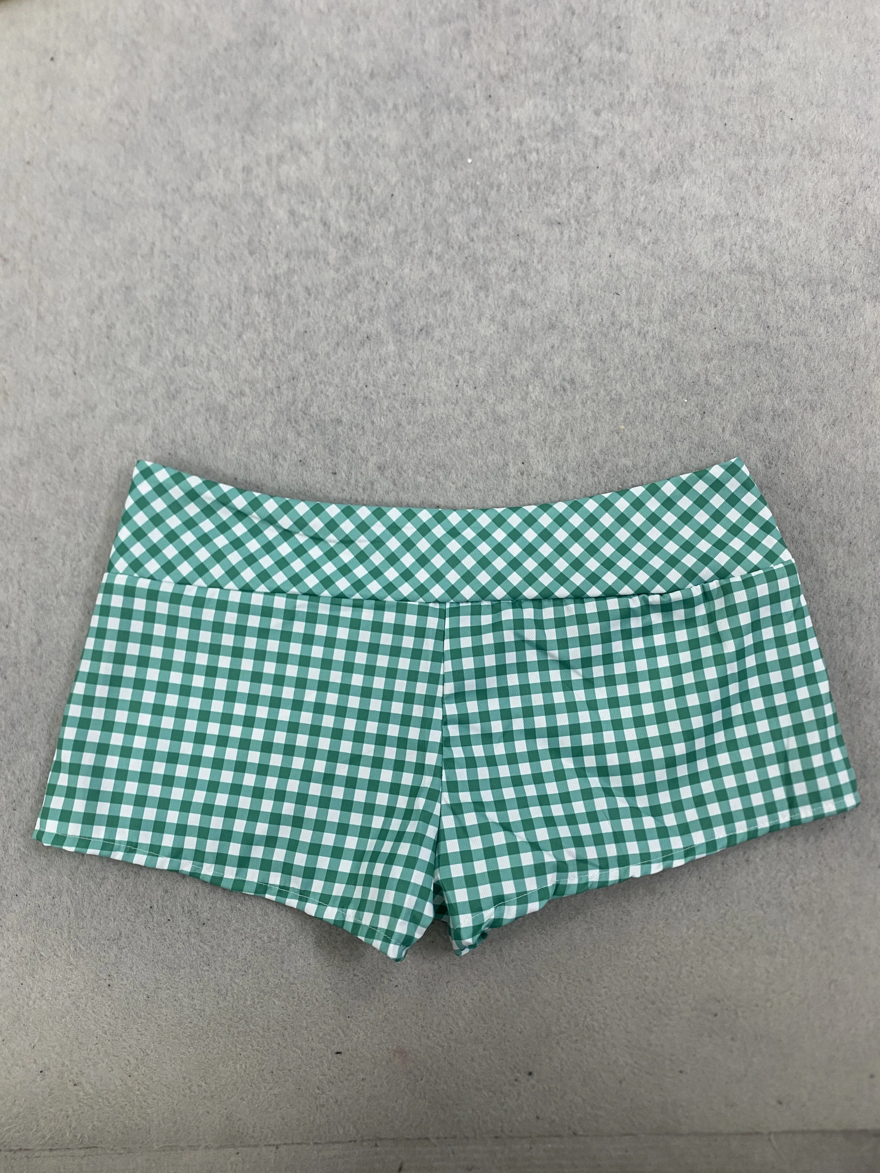 Y2K Süße und Coole Karierte Kurze Hotpants mit Niedriger Taille, Knöpfen und Schlankem Kariemuster, Sommer-Streetwear-Shorts für Mädchen. – Detail 6