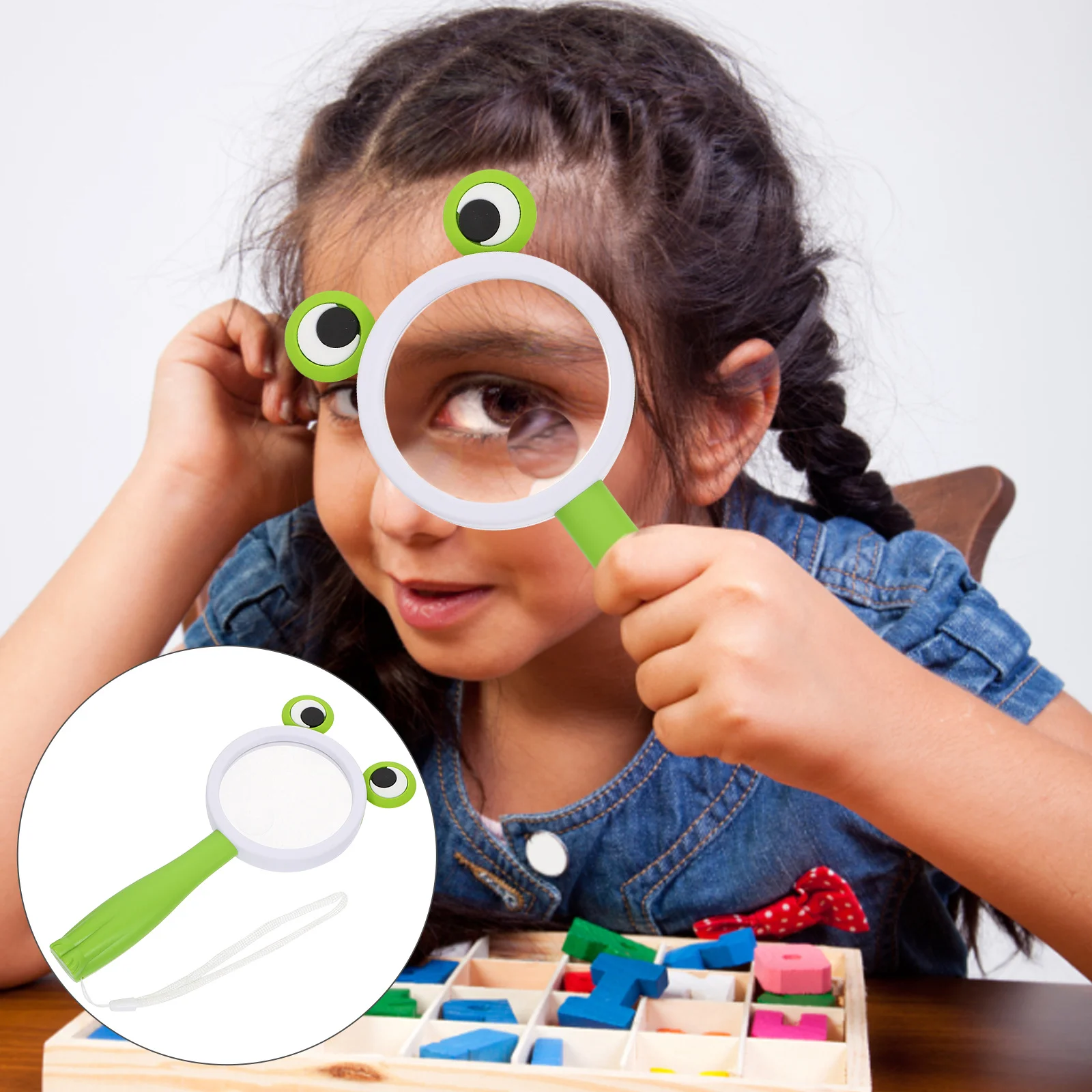 

Small Handheld Animal Magnifying Glass Durable Acrylic Lens Portable Outdoor Observation Tool Educational Learning