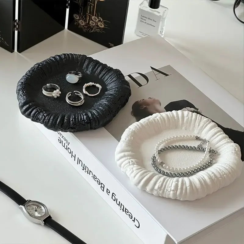 Ceramics Irregular Textured Jewelry Tray Minimalist Decorative Organizer Trinket Dish for Rings Necklaces Home Vanity Decorative