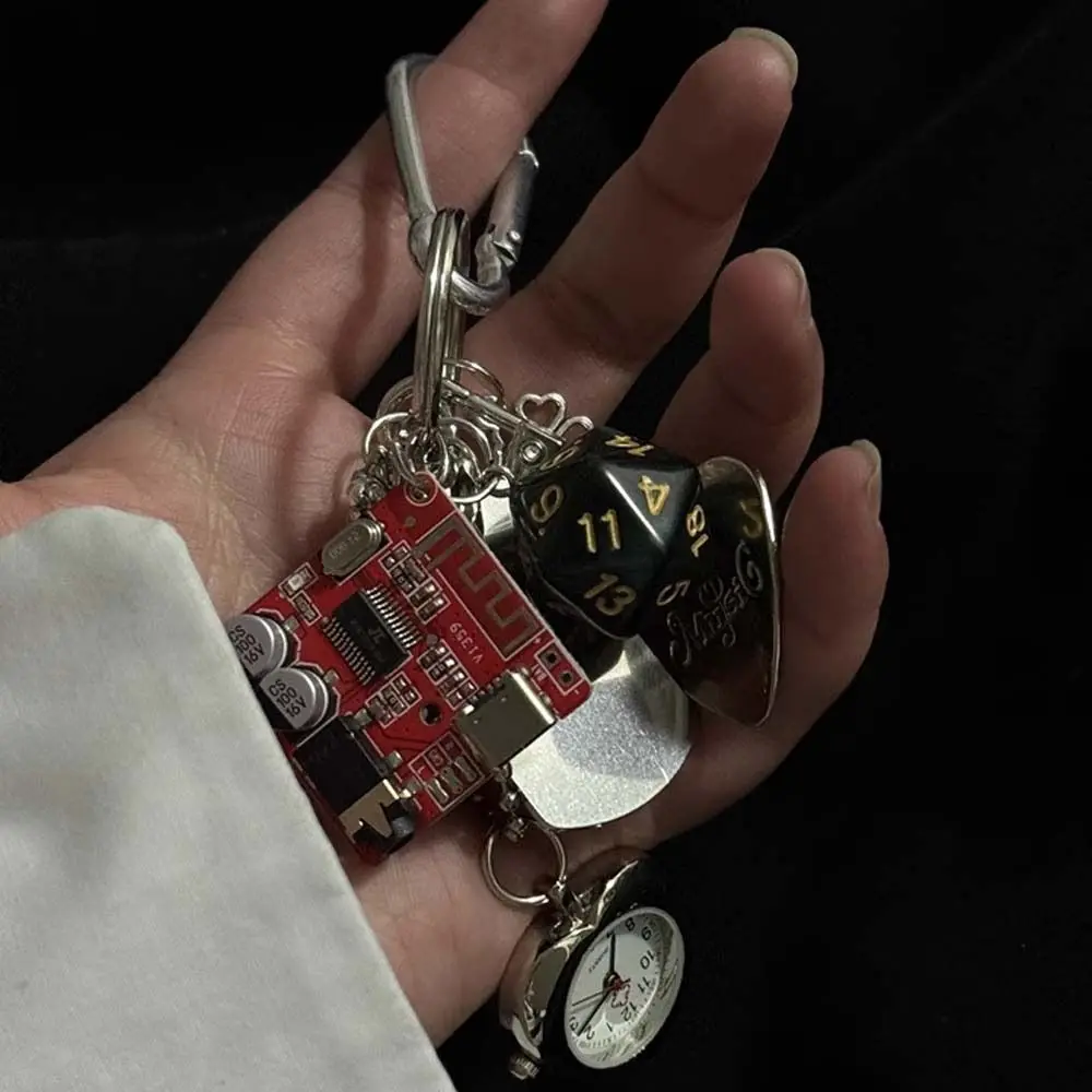 العناصر الميكانيكية ساعة الجيب قلادة الغيتار اختيار زوجين نمط اليدوية خمر المفاتيح سبيكة حقيبة سحر ساعة معلقة سحر