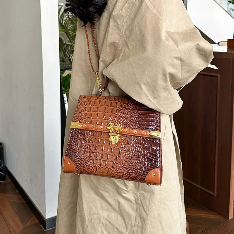 

Women's Handbag Made of Lavender-Patterned Leather Boasting High-End Luxembourg Commuter Lasting Spacious Style