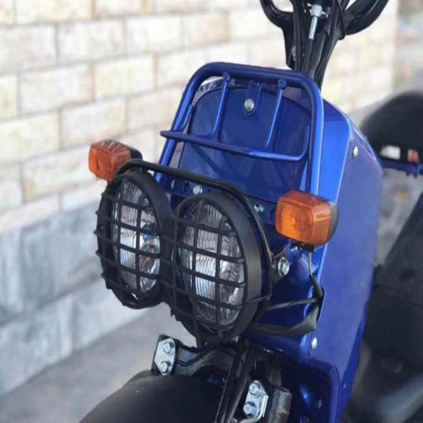 

Universal Motorcycle Headlight Grill Guard PP Plastic Mesh Retro Protector Lamp Patch for YAMAHA BWS100 Front Lighting