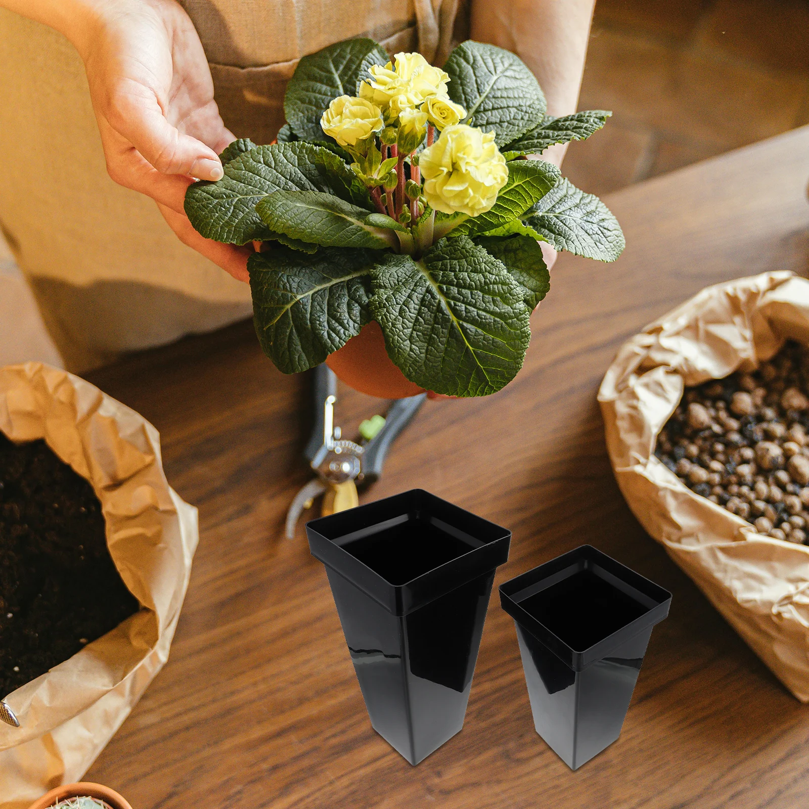 

2 pcs Plastic Flower Bucket Durable Simple Design Office Balcony Decoration Fresh Style Modern Appearance Good Texture Flower